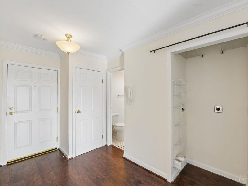 2200 Victory Parkway, Unit 806, Cincinnati, OH 45206 Photo 2