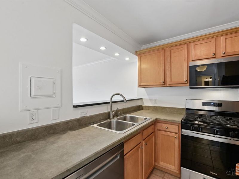 2200 Victory Parkway, Unit 806, Cincinnati, OH 45206 Photo 8