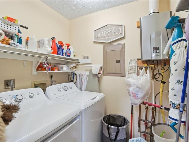 812 Pine Needles Drive, Dayton, OH 45458 Photo 27