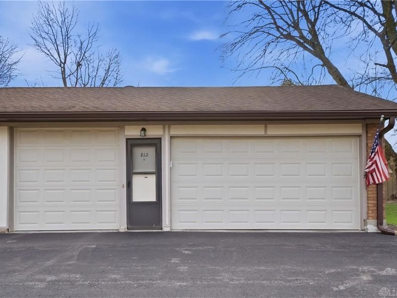 812 Pine Needles Drive, Dayton, OH 45458 Photo 31