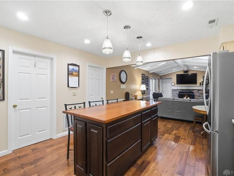 812 Pine Needles Drive, Dayton, OH 45458 Photo 8