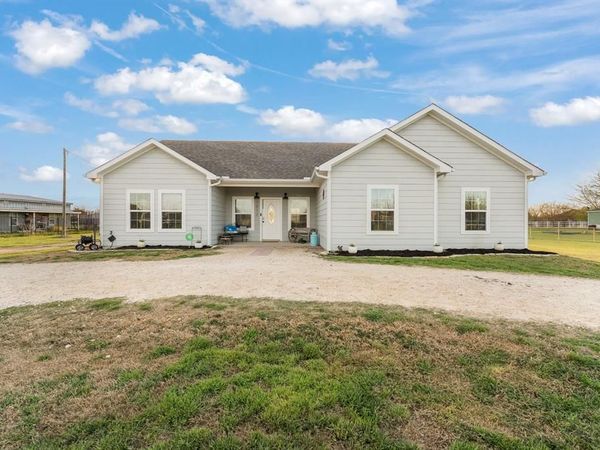7012 Starling Street, Joshua, TX 76058