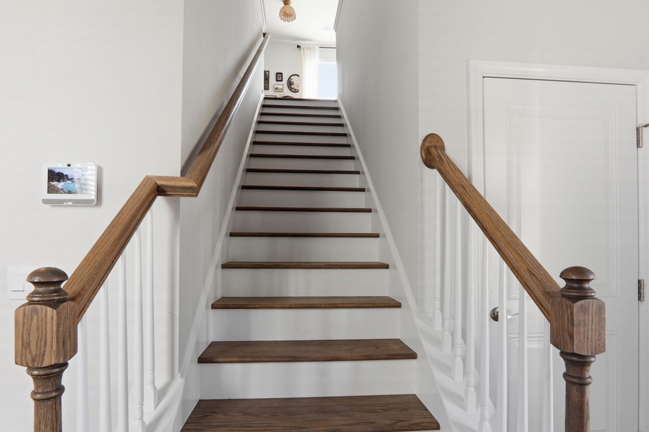 190 E Pinckney Street Photo 18