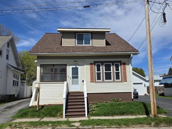 14 Crescent Avenue, Amsterdam, NY 12010