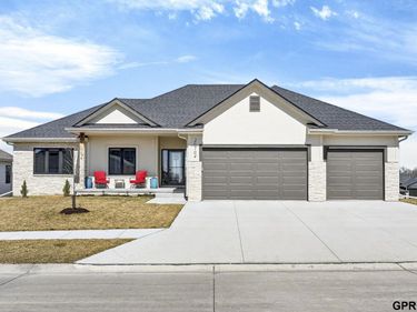 20704 Boulder Street , Gretna, NE 68028