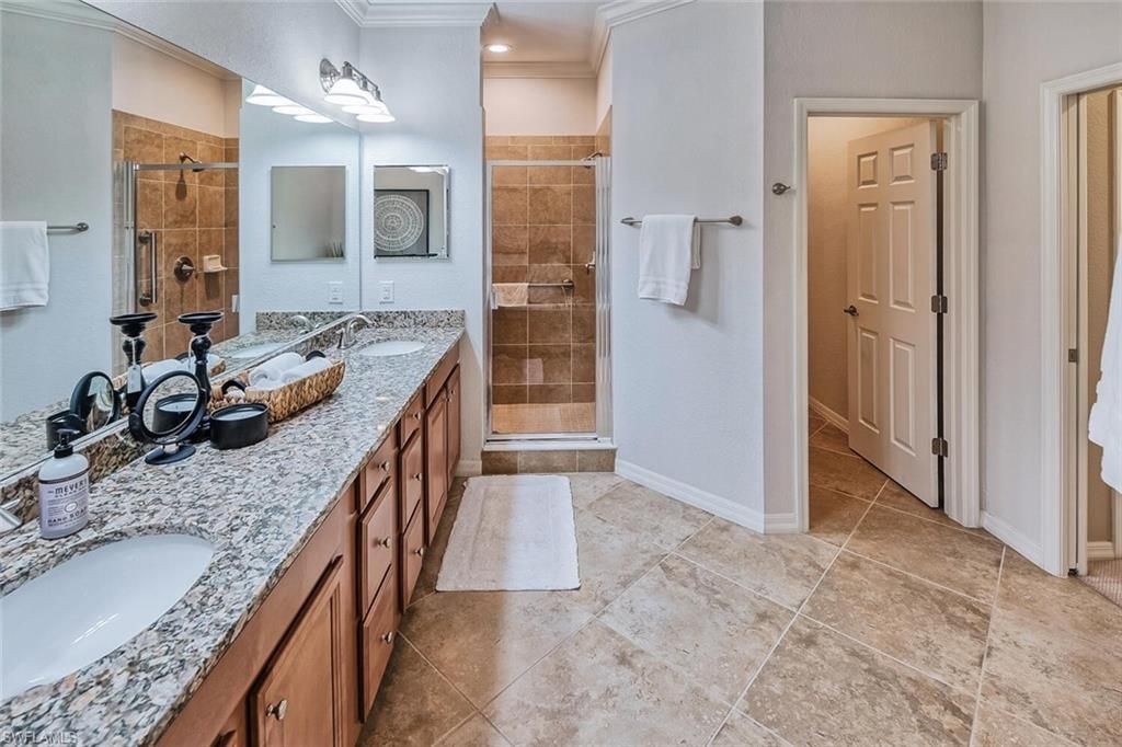 9107 Napoli Ct, Unit 201, Naples, FL 34113 Photo