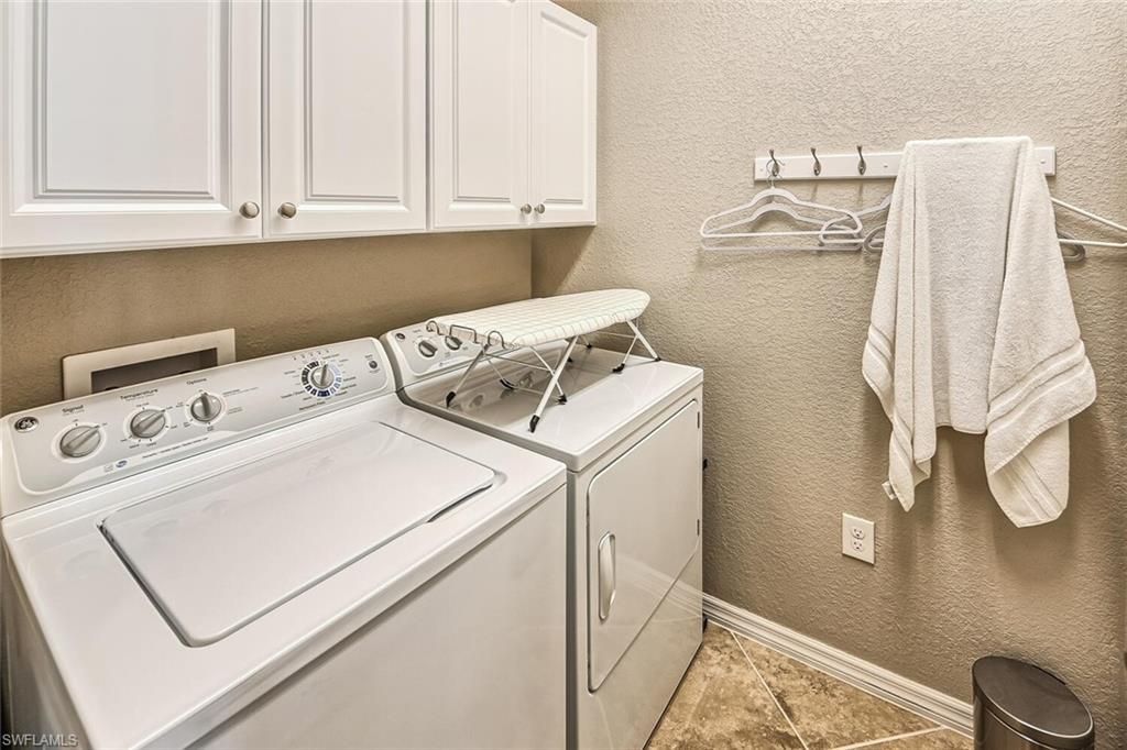 9107 Napoli Ct, Unit 201, Naples, FL 34113 Photo