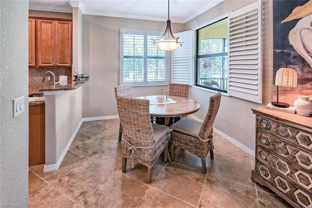 9107 Napoli Ct, Unit 201, Naples, FL 34113 Photo
