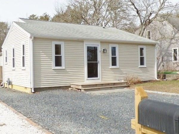 3 Circuit Rd N, Yarmouth, MA 02673
