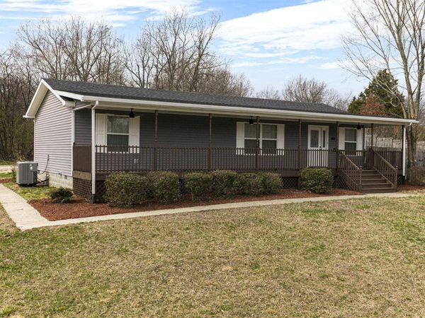 1611 Sportsman Lake Road , Elizabethtown, KY 42701