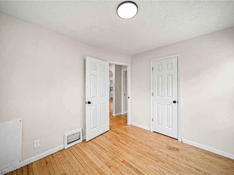 3983 E 176th Street , Cleveland, OH 44128 Photo 13