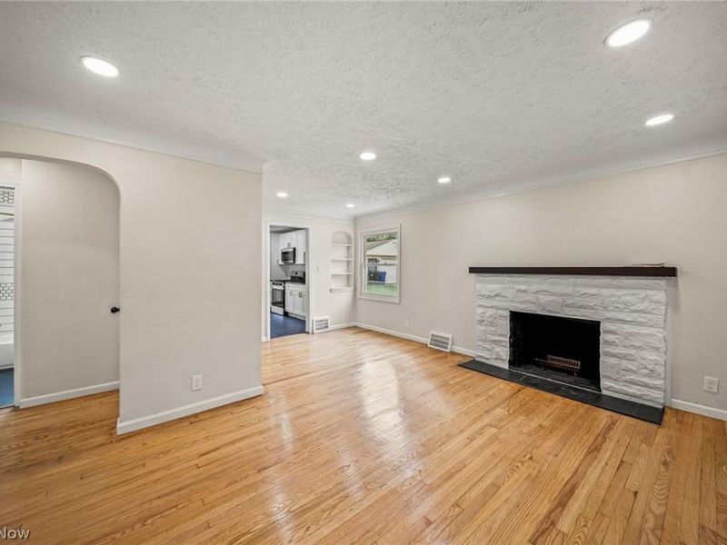 3983 E 176th Street , Cleveland, OH 44128 Photo 4