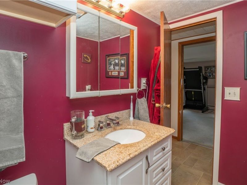 3878 Sprucehaven Street NW, Uniontown, OH 44685 Photo 33