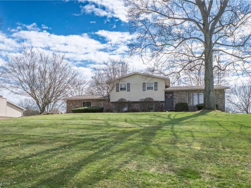 3878 Sprucehaven Street NW, Uniontown, OH 44685 Photo 39