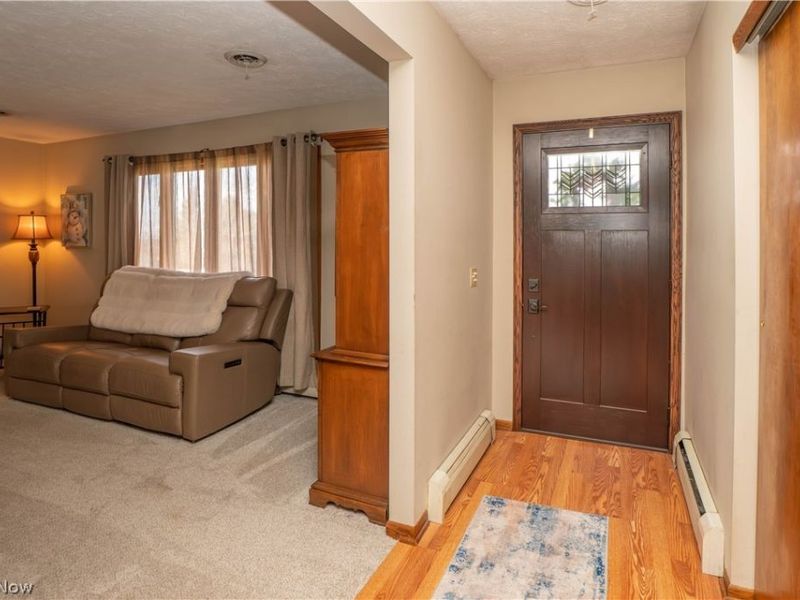 3878 Sprucehaven Street NW, Uniontown, OH 44685 Photo 4