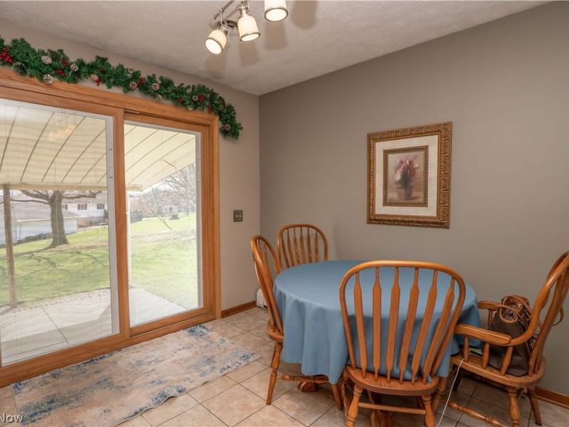 3878 Sprucehaven Street NW, Uniontown, OH 44685 Photo 9