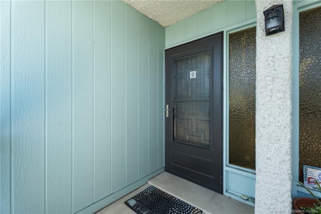 1560 NE 12th Terrace, Unit D9, Jensen Beach, FL 34957 Photo