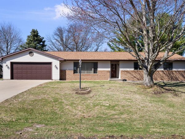 10 Pine Tree Court , Kewanee, IL 61443