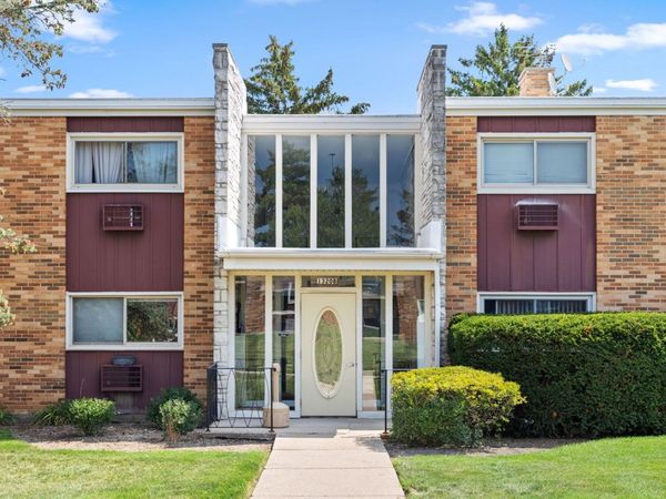 1320B Lore Lane , Unit 110, Lombard, IL 60148