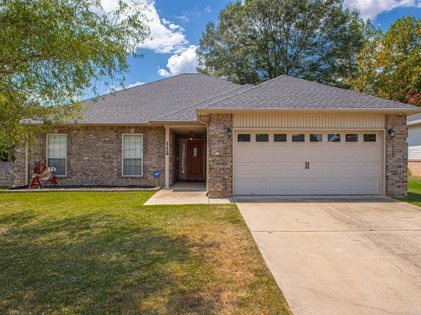 112 Kee Cove Cove, Benton, AR 72015