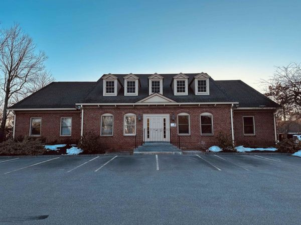 116 South River Road, Bedford, NH 03110