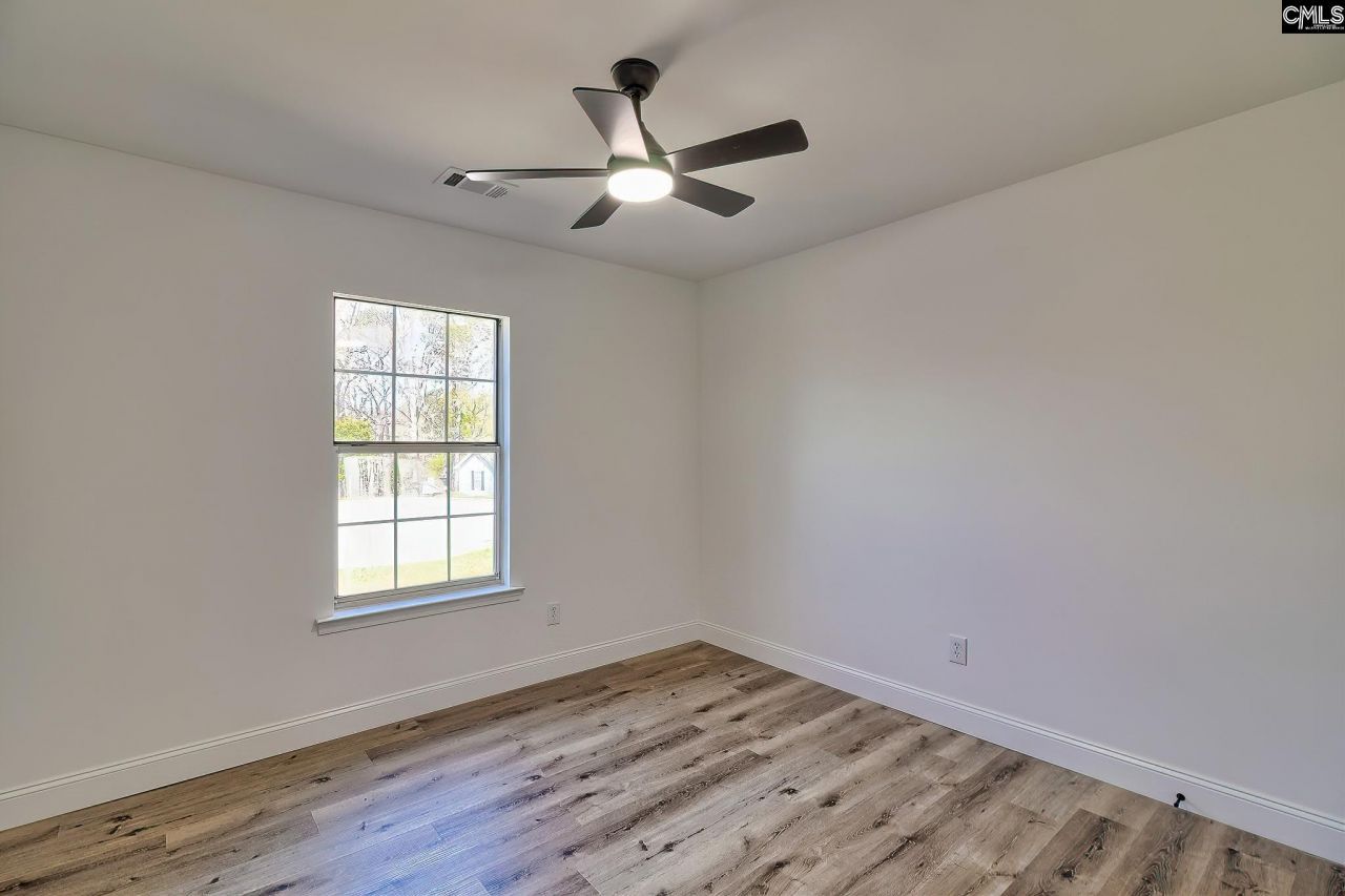 36 Saint Albans Road  Photo 17