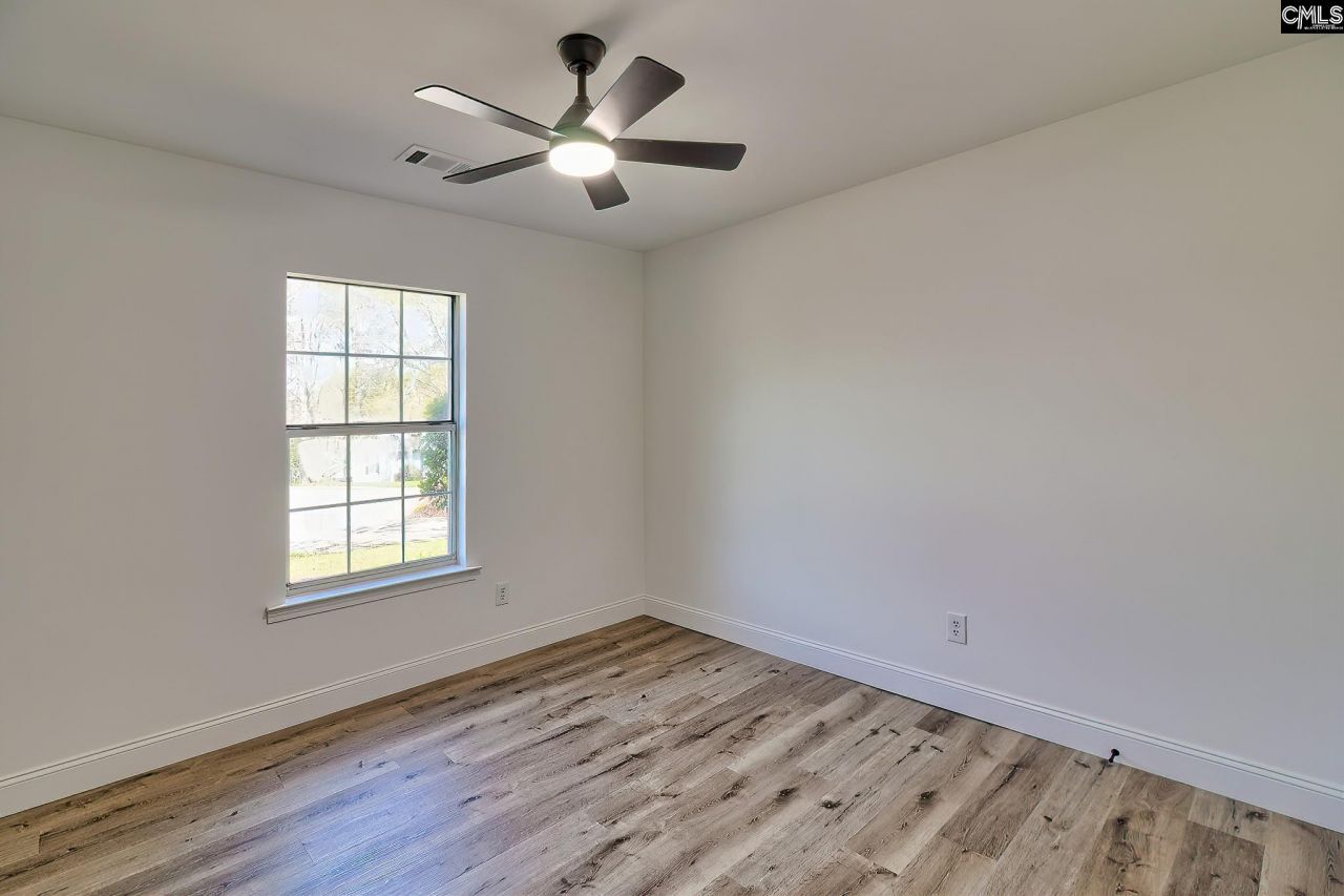 36 Saint Albans Road  Photo 19