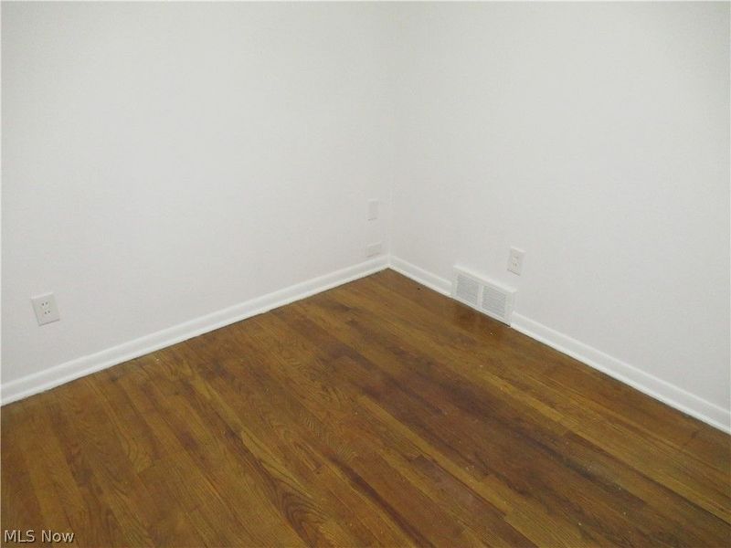 330 Paul Street , Bedford, OH 44146 Photo 14