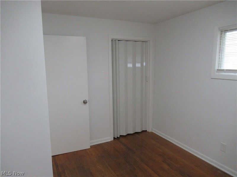 330 Paul Street , Bedford, OH 44146 Photo 17