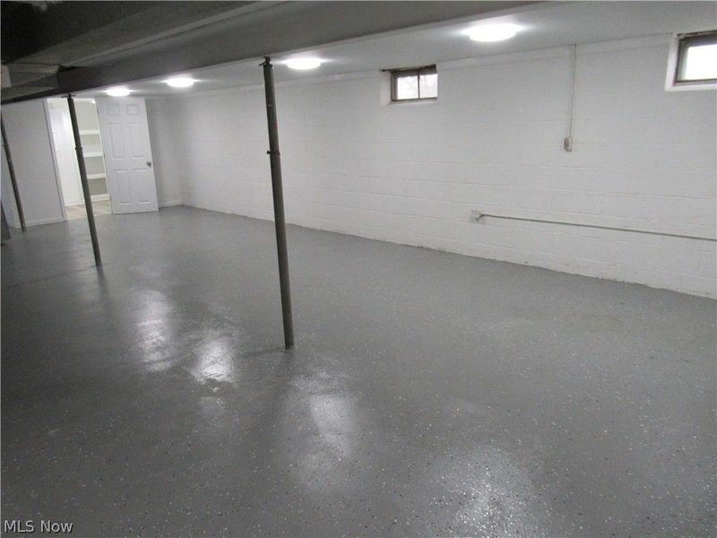 330 Paul Street , Bedford, OH 44146 Photo 21