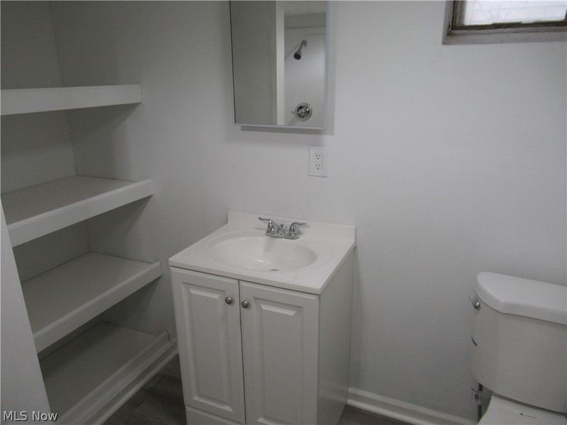 330 Paul Street , Bedford, OH 44146 Photo 24