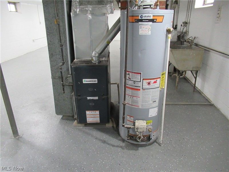 330 Paul Street , Bedford, OH 44146 Photo 26