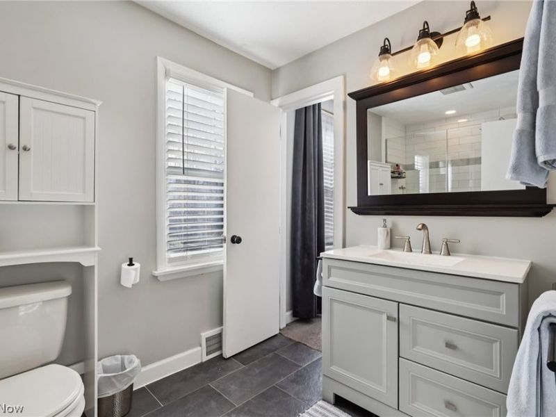 4284 Silsby Road , University Heights, OH 44118 Photo 15