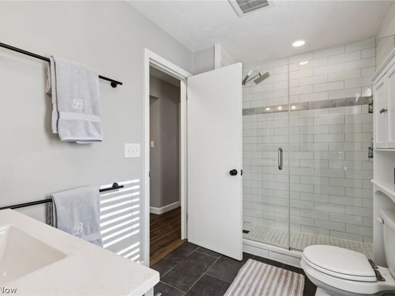 4284 Silsby Road , University Heights, OH 44118 Photo 16