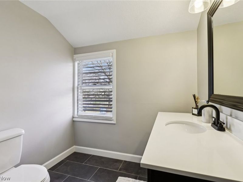 4284 Silsby Road , University Heights, OH 44118 Photo 22