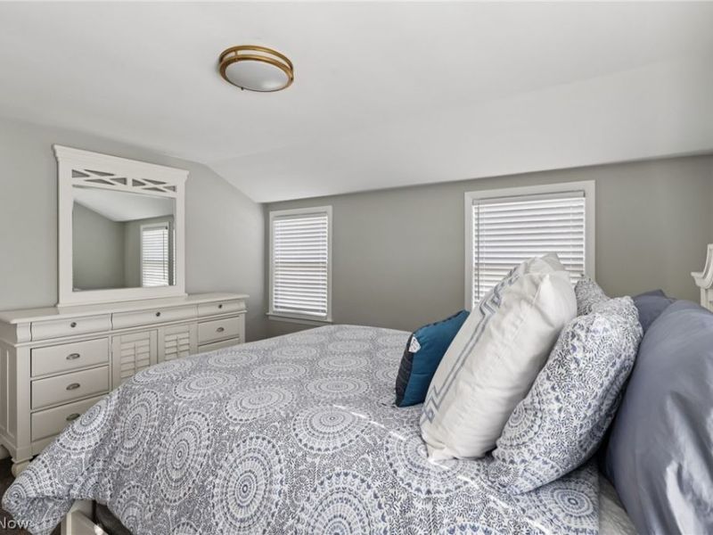 4284 Silsby Road , University Heights, OH 44118 Photo 25