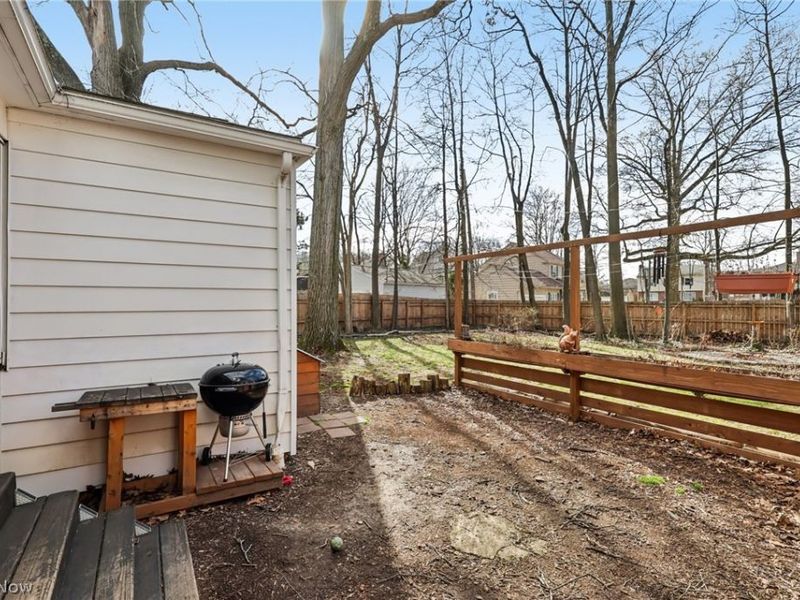 4284 Silsby Road , University Heights, OH 44118 Photo 38