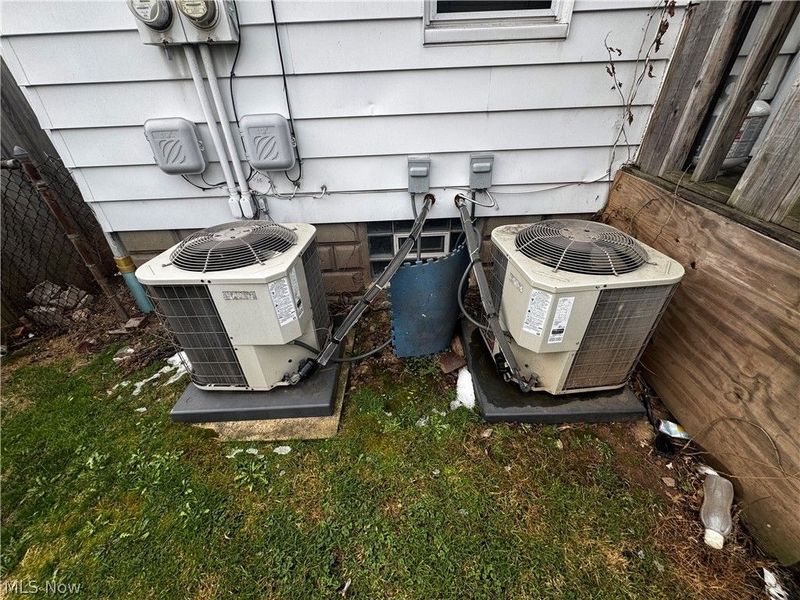 6814-6816 Bradley Avenue, Parma, OH 44129 Photo 7