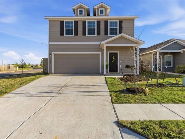 1140 Cattail LN , Bastrop, TX 78602