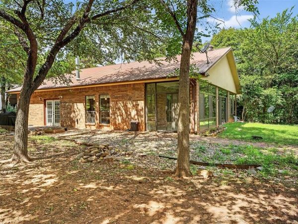 319 W Cedar Lane, Minco, OK 73059