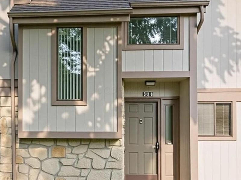 6279 Braiden Court , Unit B, Columbus, OH 43213 Photo 1