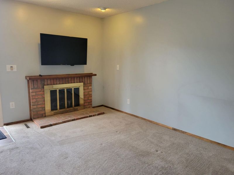 6279 Braiden Court , Unit B, Columbus, OH 43213 Photo 10