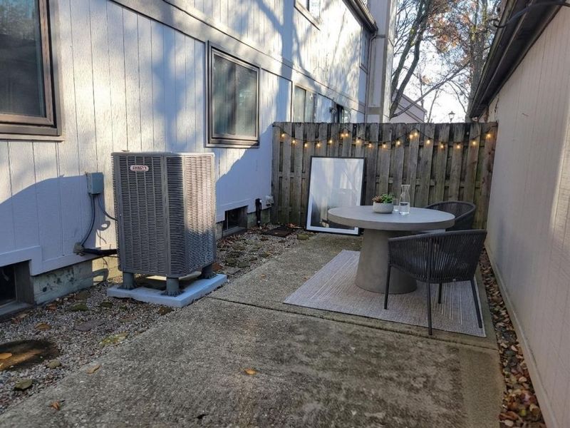 6279 Braiden Court , Unit B, Columbus, OH 43213 Photo 23