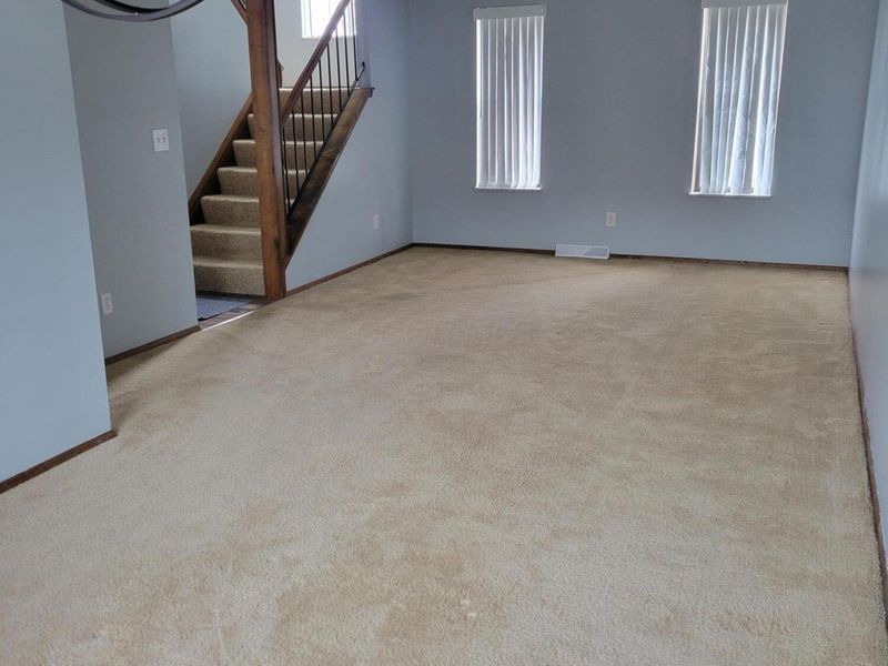 6279 Braiden Court , Unit B, Columbus, OH 43213 Photo 3