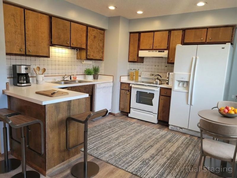 6279 Braiden Court , Unit B, Columbus, OH 43213 Photo 4