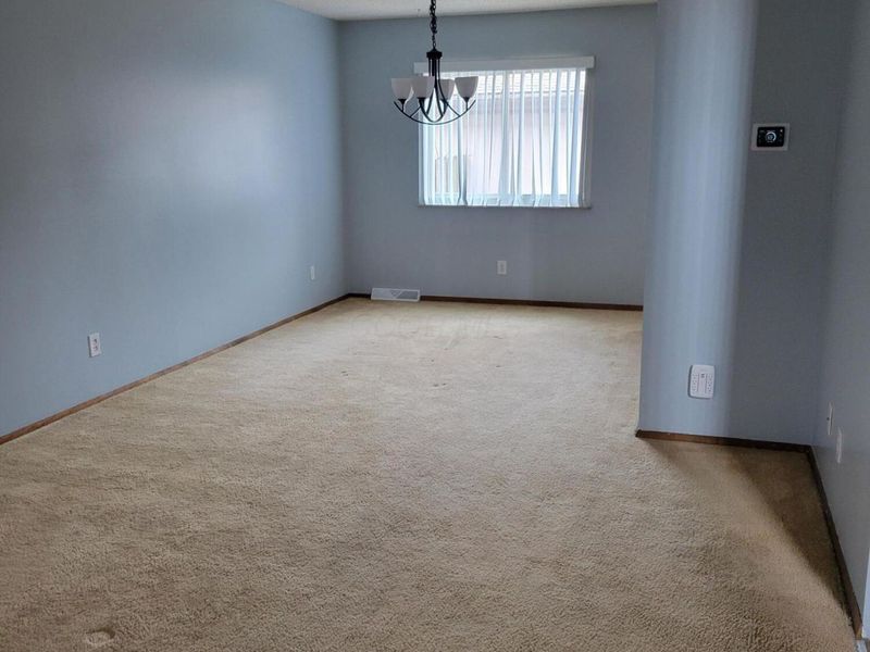 6279 Braiden Court , Unit B, Columbus, OH 43213 Photo 5