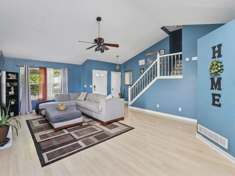 6109 Woodsboro Drive, Columbus, OH 43228 Photo 5