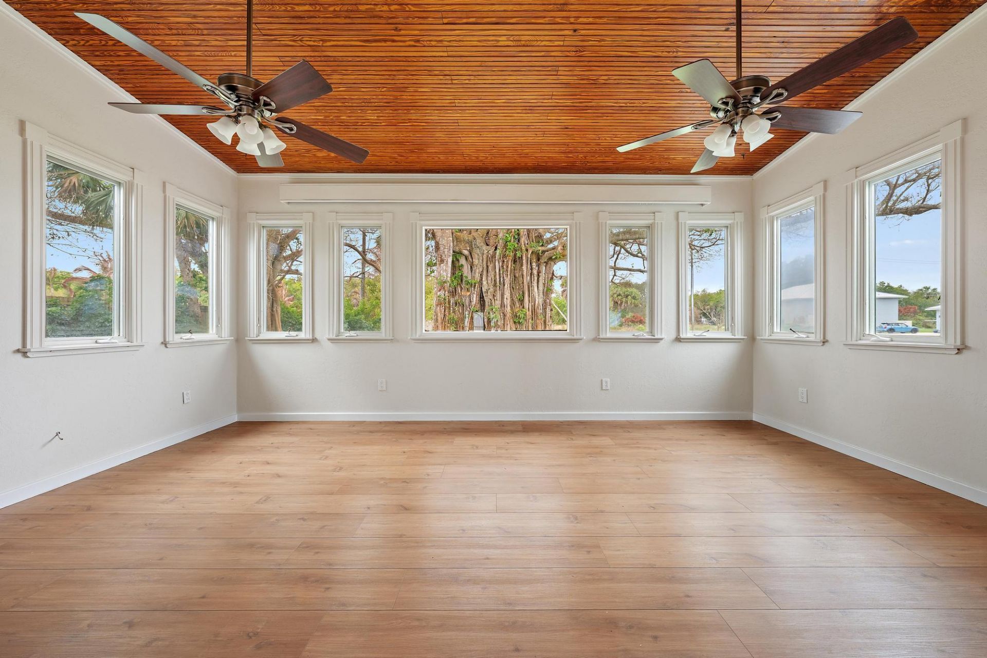 6205 S Indian River Drive, Fort Pierce, FL 34982 Photo