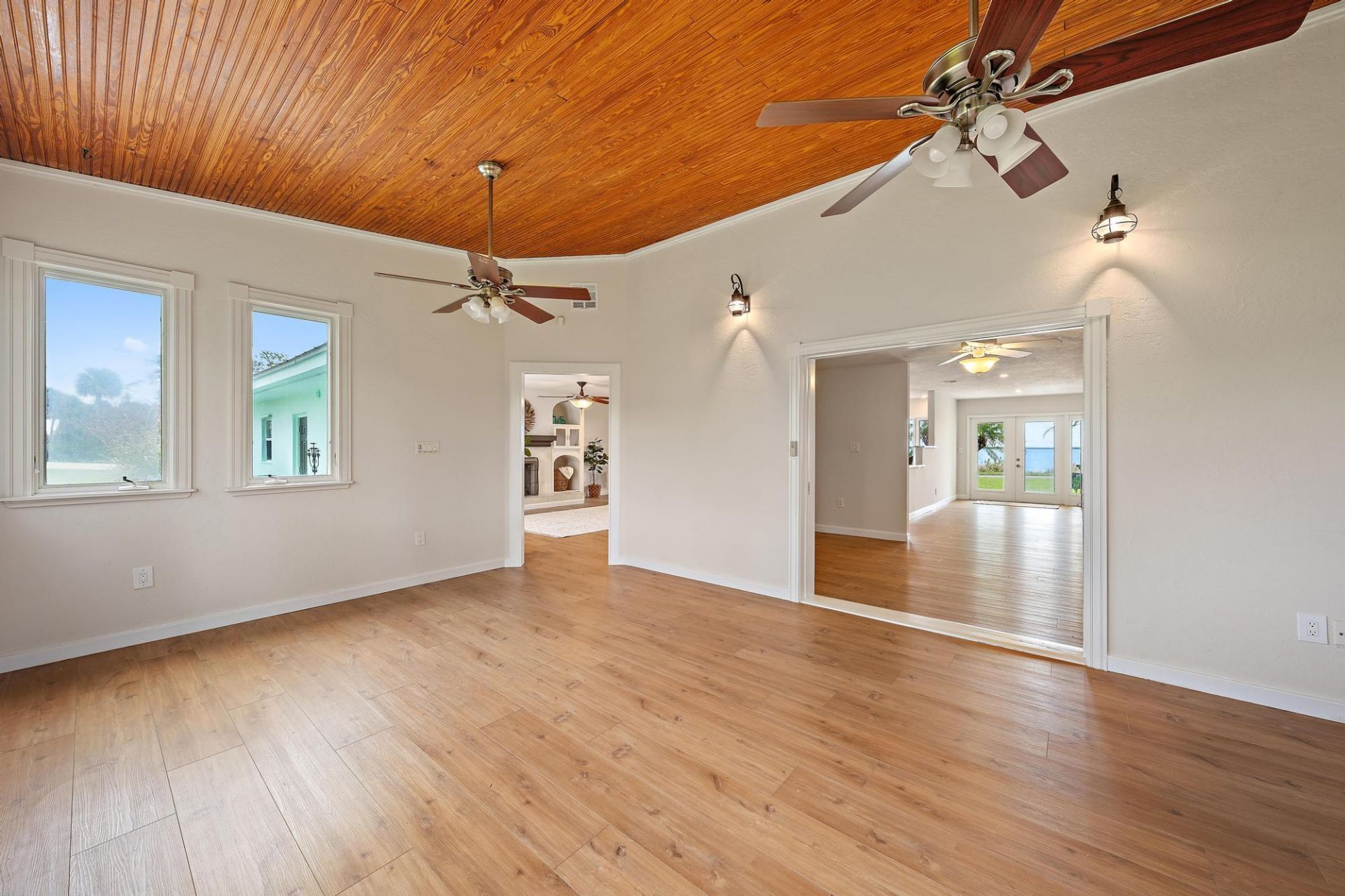 6205 S Indian River Drive, Fort Pierce, FL 34982 Photo