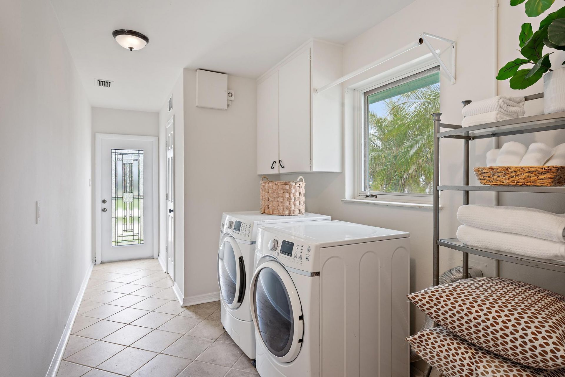 6205 S Indian River Drive, Fort Pierce, FL 34982 Photo